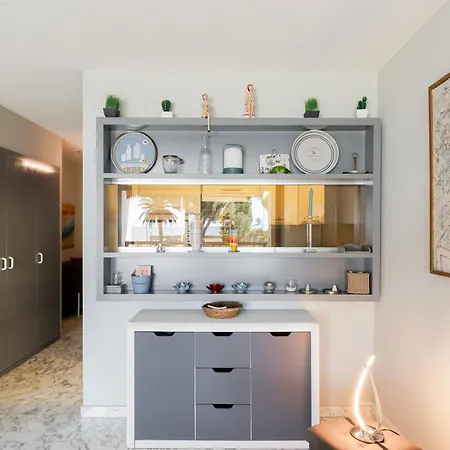 Apartmán Belle Vue Centre Juan Les Pins, Avec Gardien ,parking Prive, 4 Pers, Front De